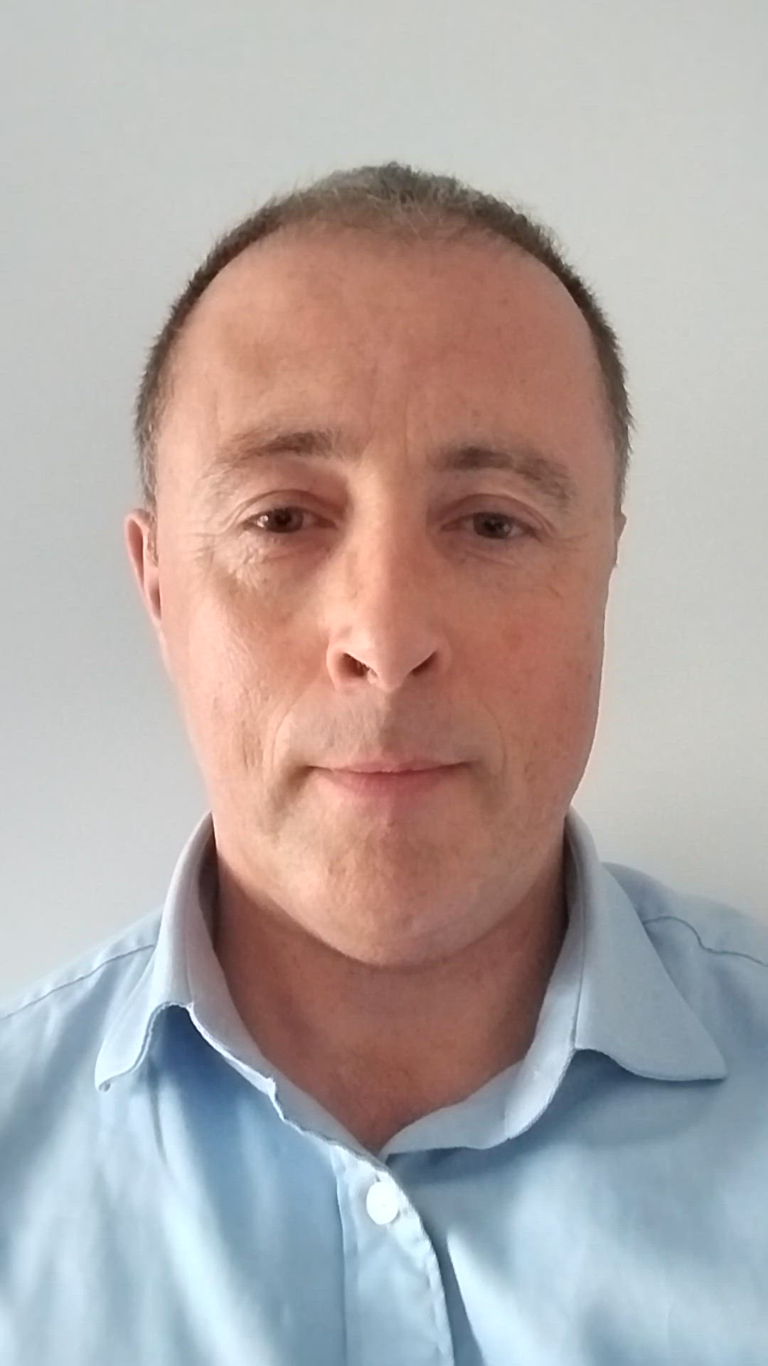 Milo Brandon accredited EMDR trauma therapist, Psychotherapist