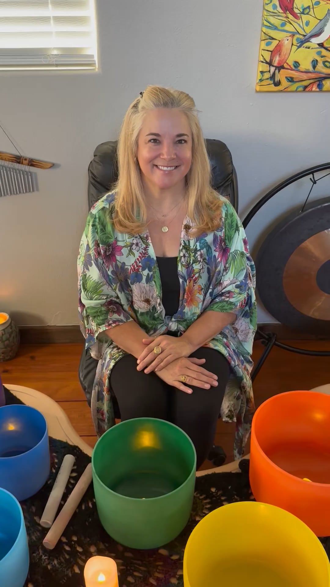 Laura L McFarlane