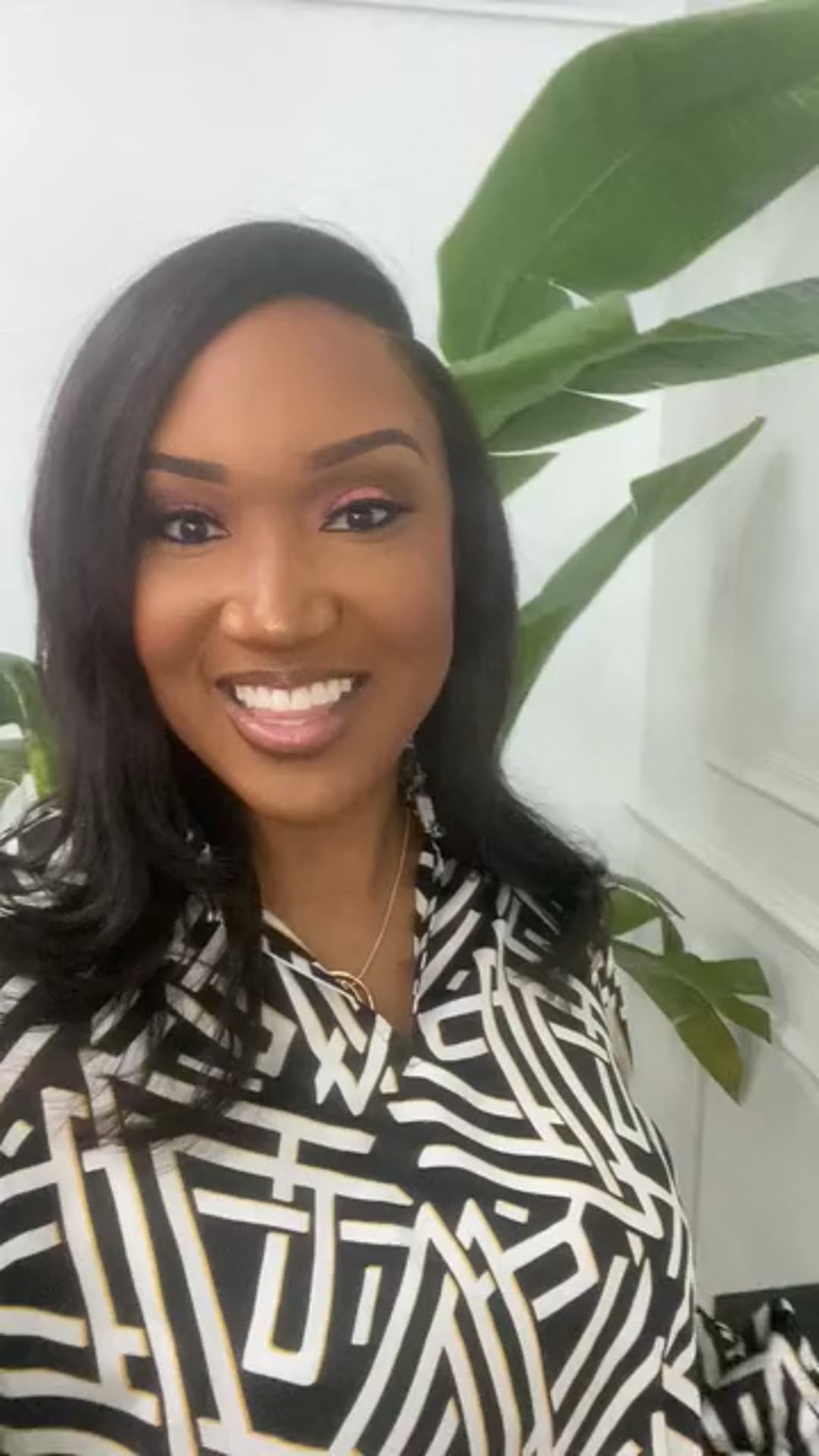 Linette D Davis