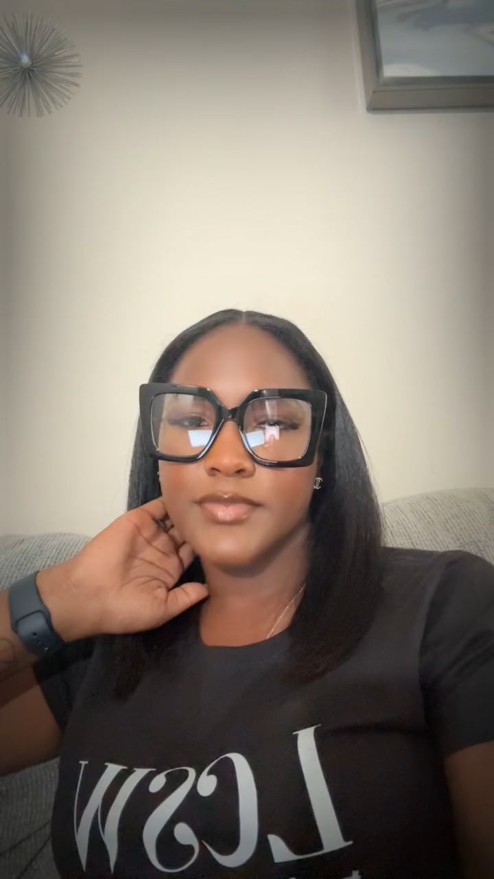 Jasmine D Robinson