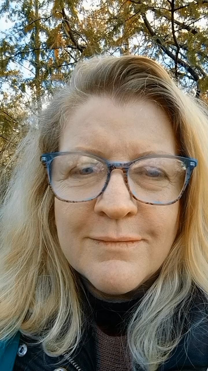 Dr Rachel Davies