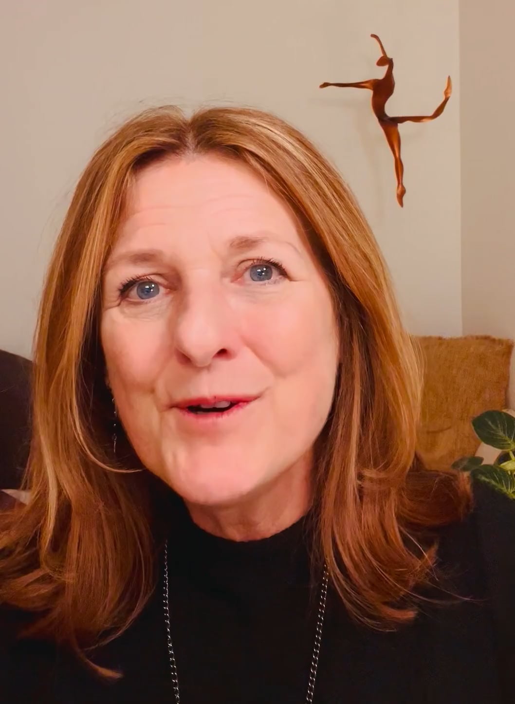 Dr. Karen Chenier