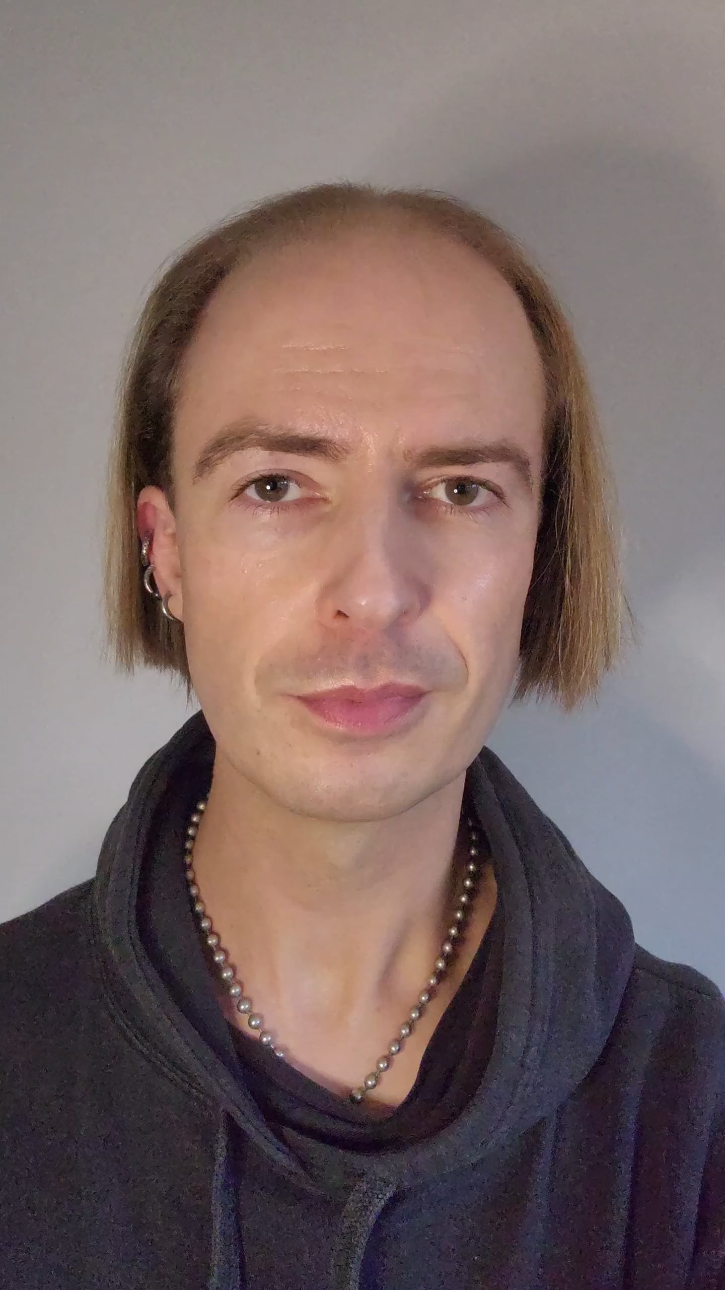 Jonathan Hills | UKCP Trainee Psychotherapist