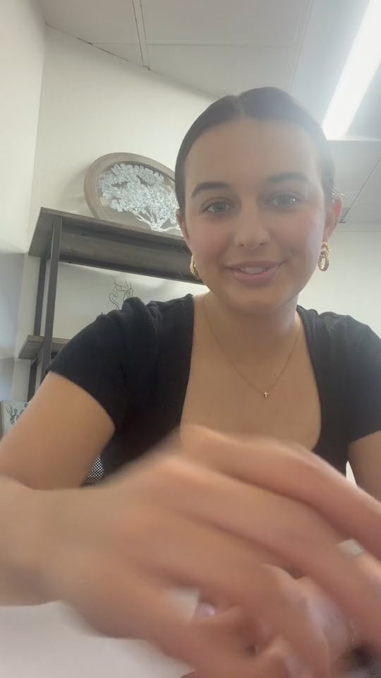 Lindsey Marie Burlog