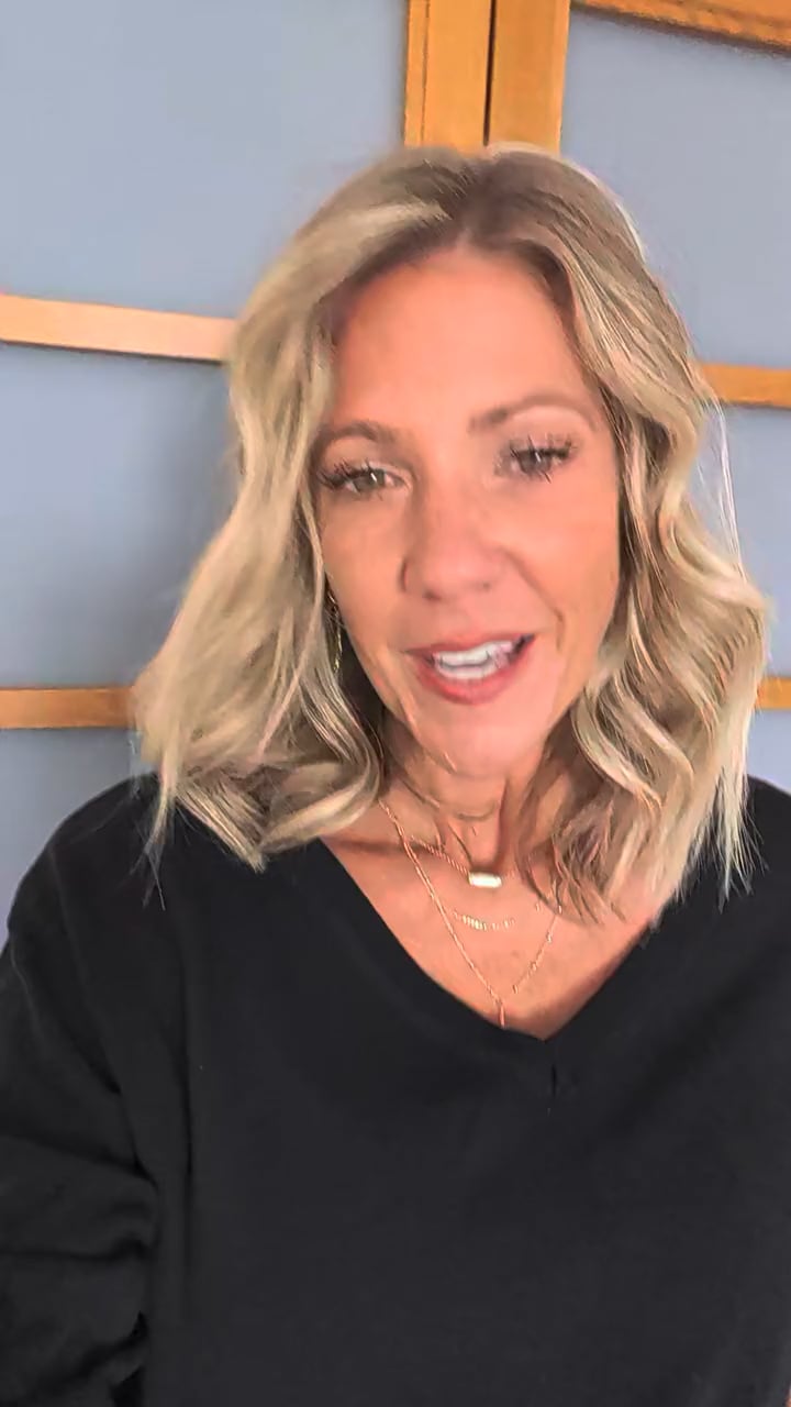 Amanda M Buswell
