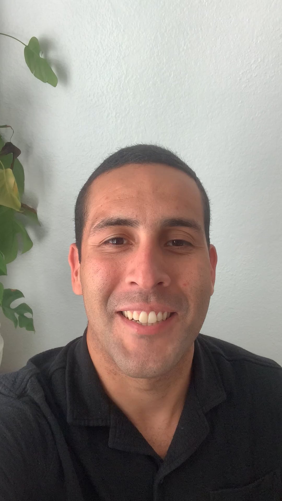 Jonathan J Vazquez