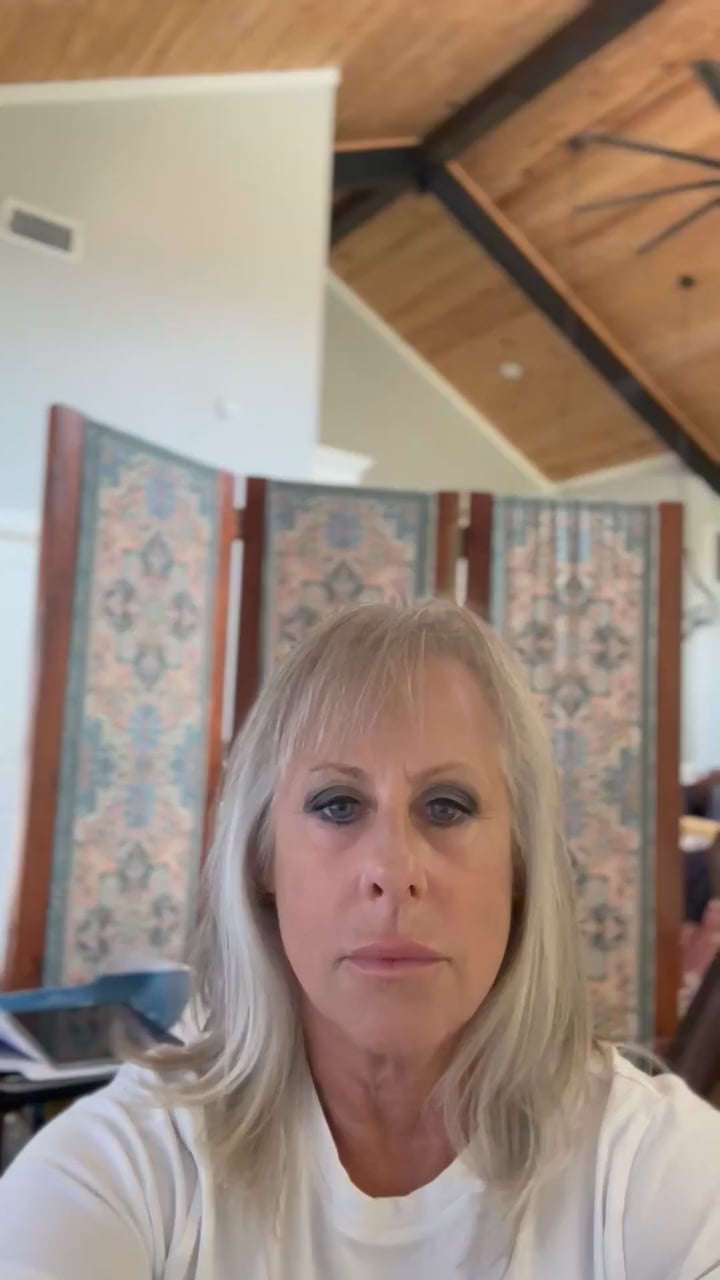 Lori Dixon