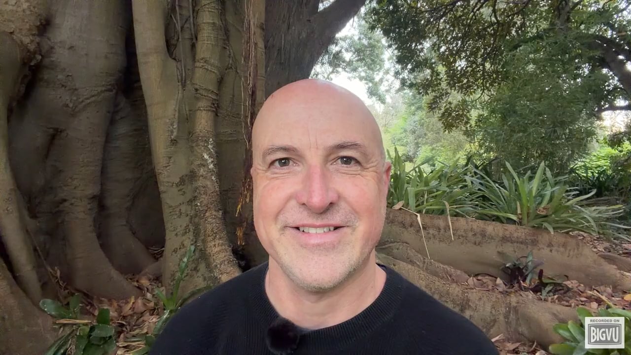 Dr Bruce Walmsley