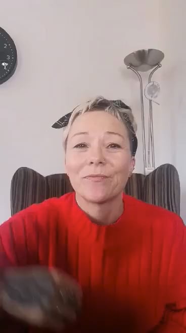 Jo Sainsbury