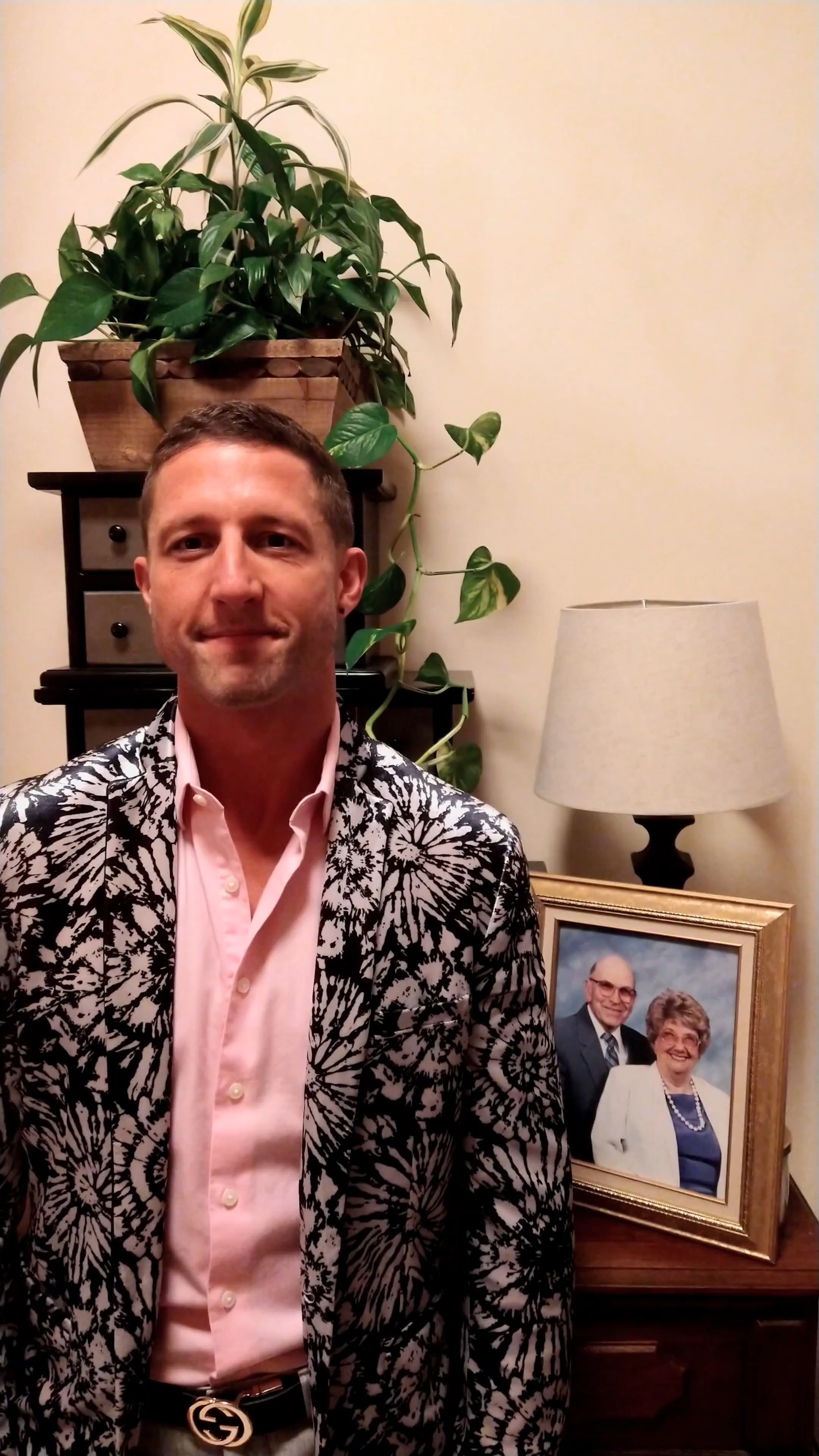 Dr. Ryan N Kron