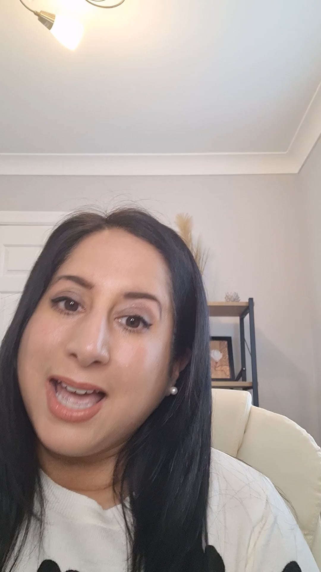 Dr Aneesa Shariff