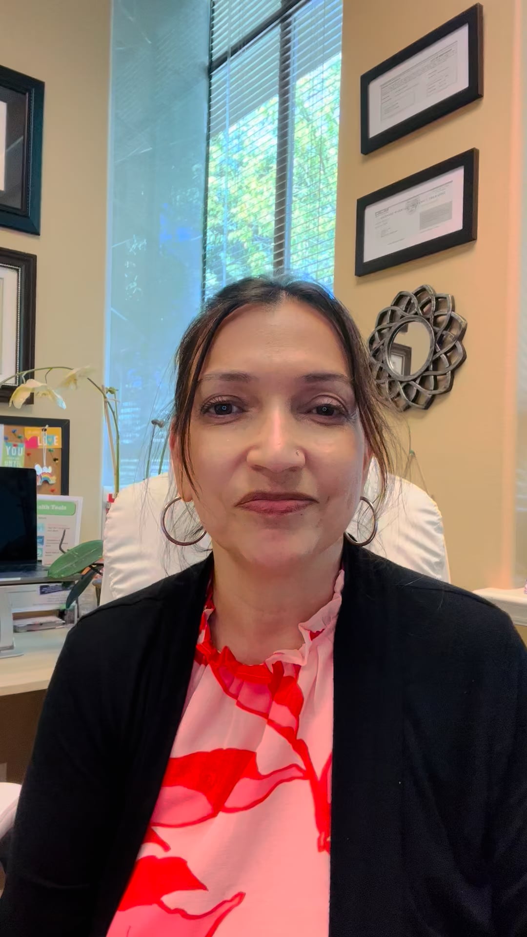 Raquel C Hare