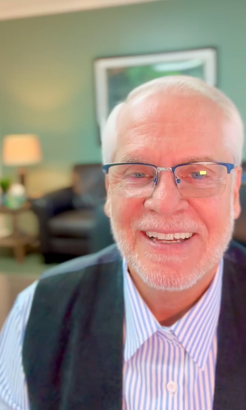 Dr. Peter Robbins