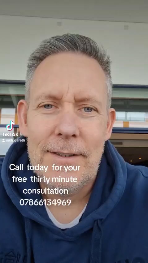 Dr Gareth P Thomas