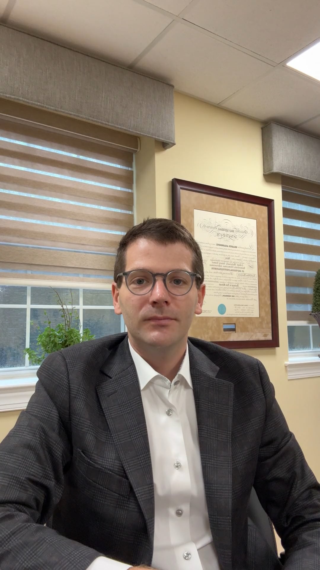Dr. Jacob D Buinewicz